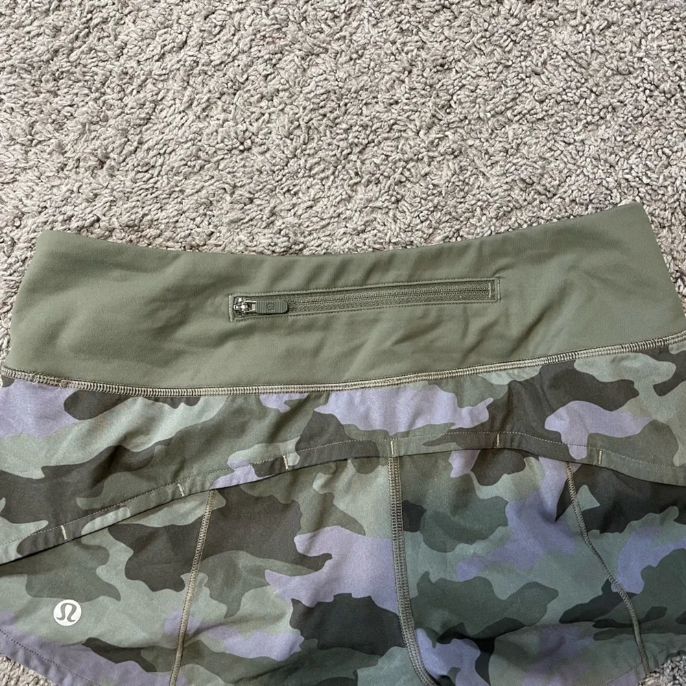 lululemon athletica Camo Green Shorts - Picture 3 of 7